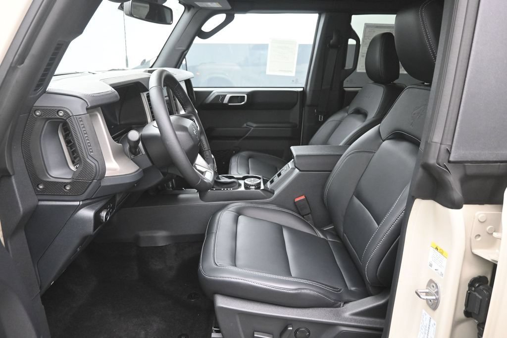 New 2026 Ford Bronco Outer Banks AWD/4WD image 19