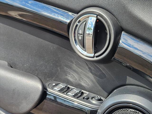 Used 2019 MINI Cooper S FWD image 11
