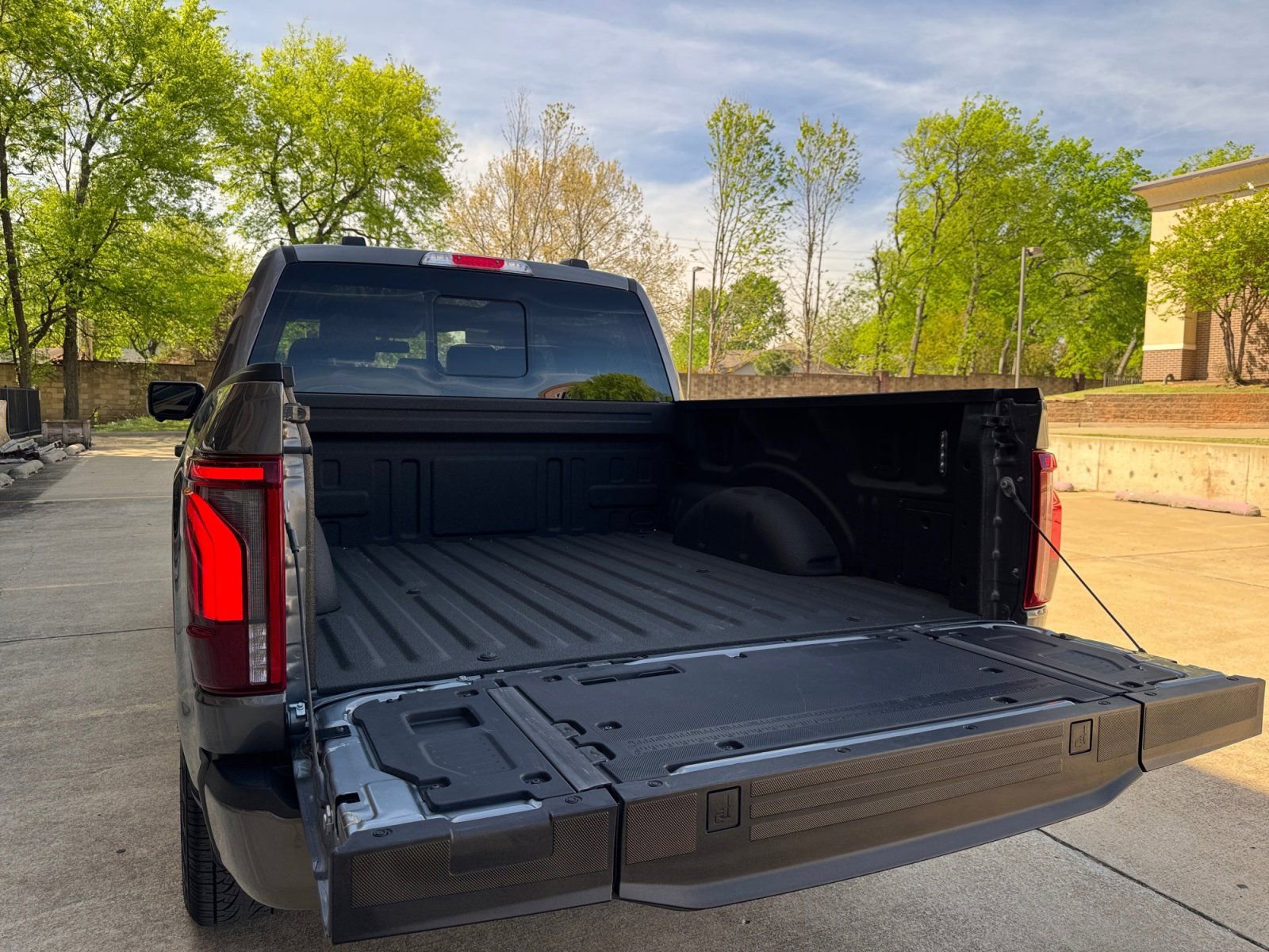 Used 2025 Ford F150 King Ranch w/ FX4 Off-Road Package image 20