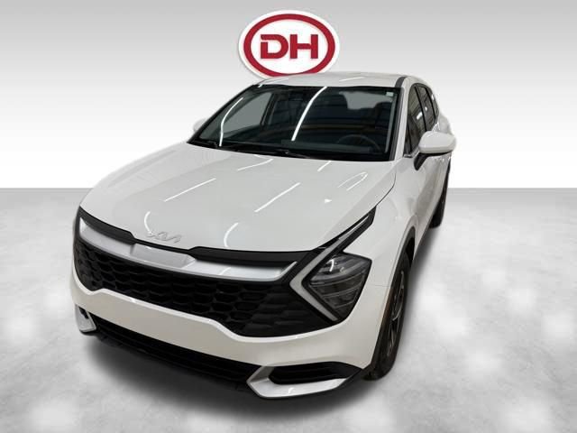 Used 2024 Kia Sportage LX image 9