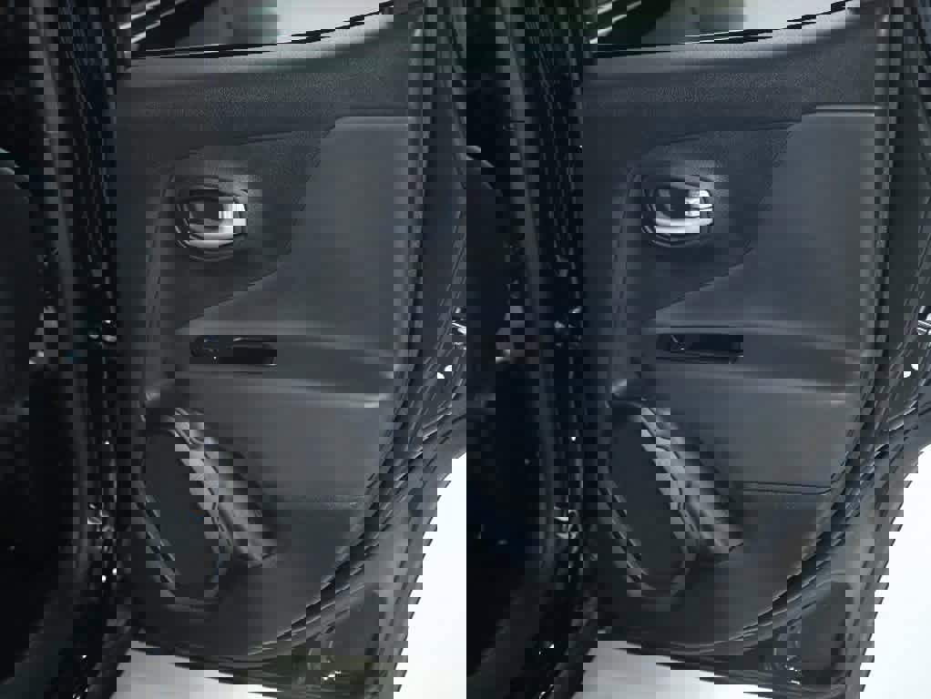 Used 2023 Jeep Renegade Limited image 30