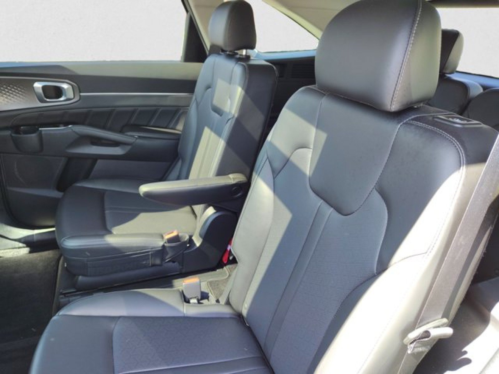 Used 2023 Kia Sorento SX AWD/4WD image 18