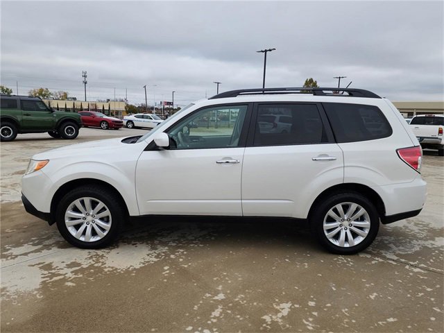 Used 2011 Subaru Forester 2.5X Premium image 4