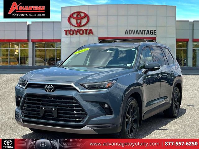 Used 2024 Toyota Grand Highlander AWD image 4