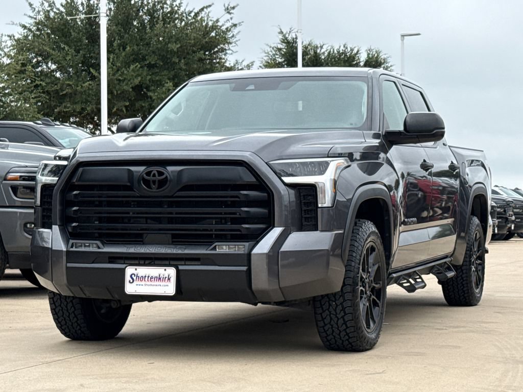 Used 2023 Toyota Tundra SR5 AWD/4WD image 3