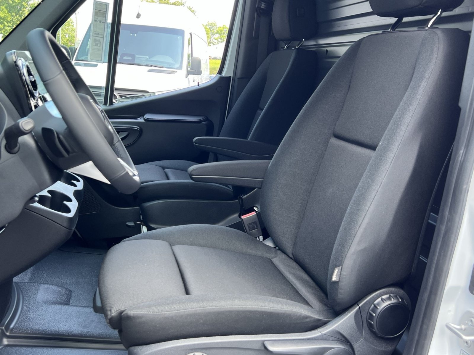 New 2026 Mercedes-Benz Sprinter 2500 image 18