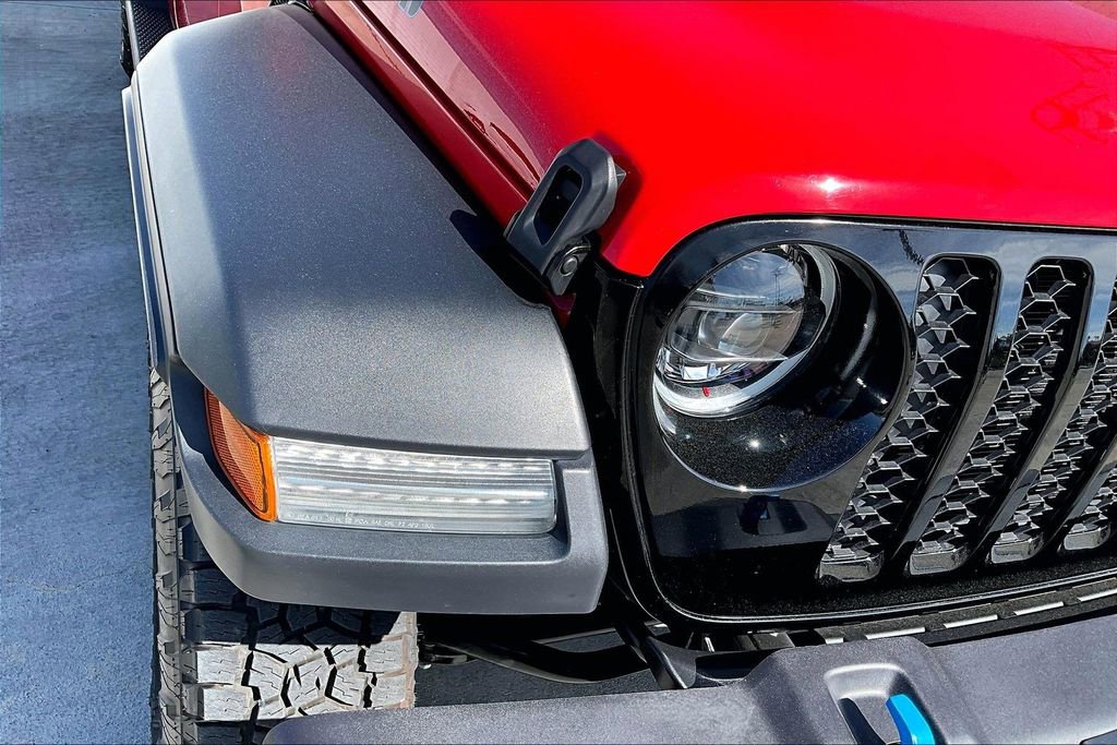 Used 2023 Jeep Wrangler Unlimited w/ 8.4" Radio Group image 28