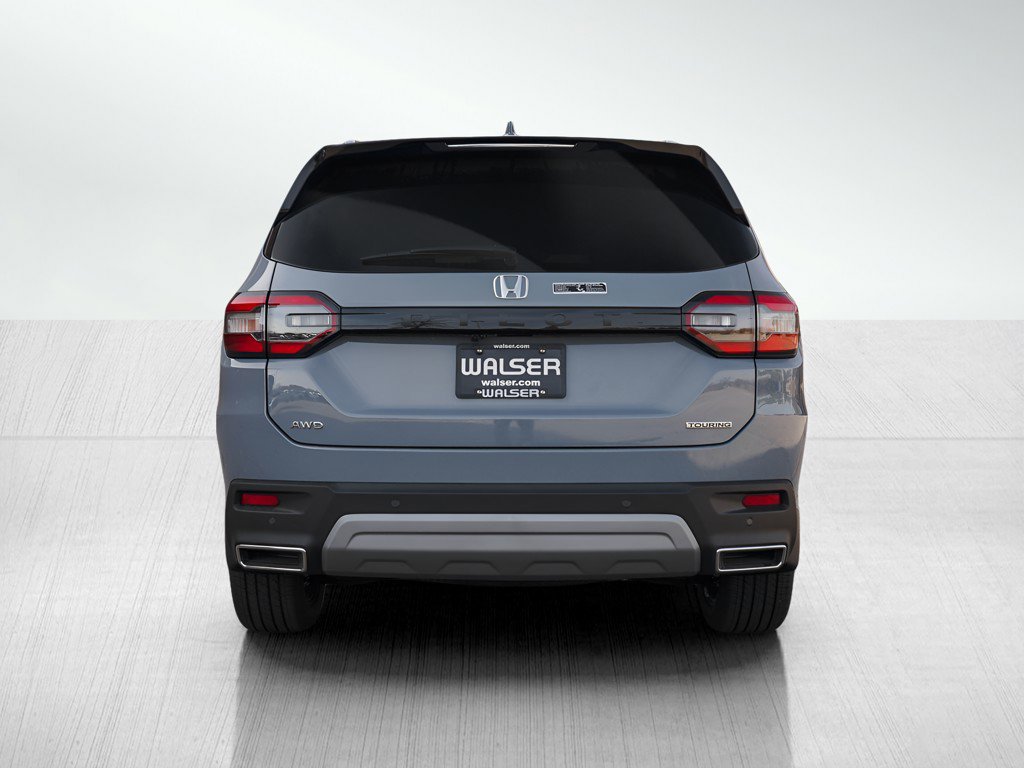 New 2025 Honda Pilot Touring image 5
