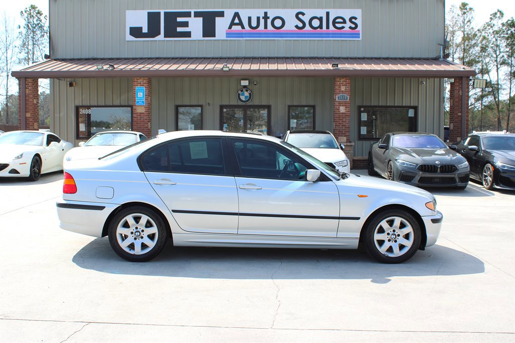 Used 2005 BMW 325i Sedan image 8