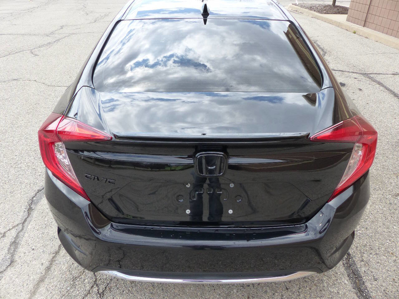 Used 2021 Honda Civic EX image 9