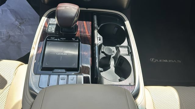 Used 2018 Lexus LS 500 w/ Interior Upgrade Package RWD image 22