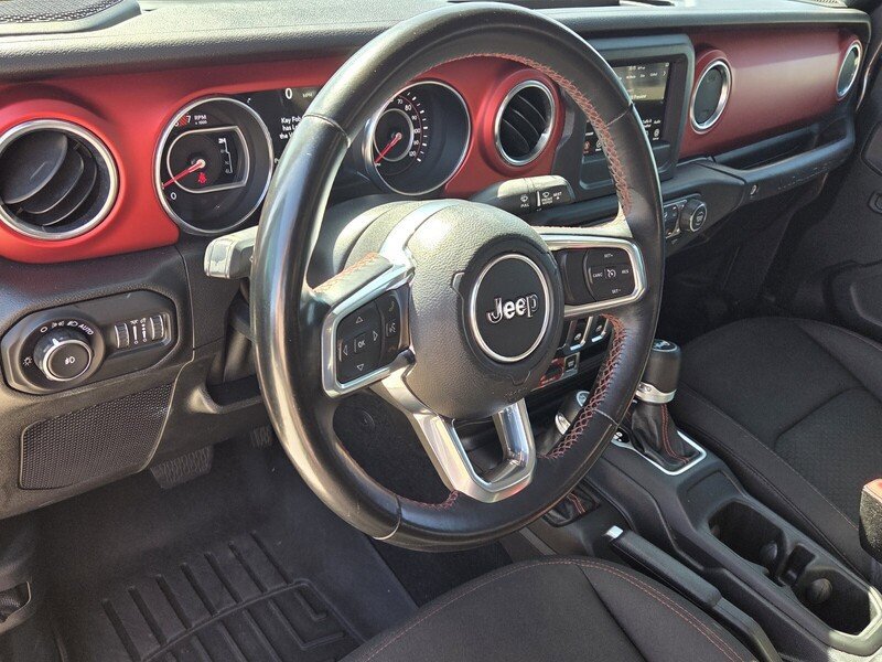 Used 2020 Jeep Wrangler Rubicon AWD/4WD image 13