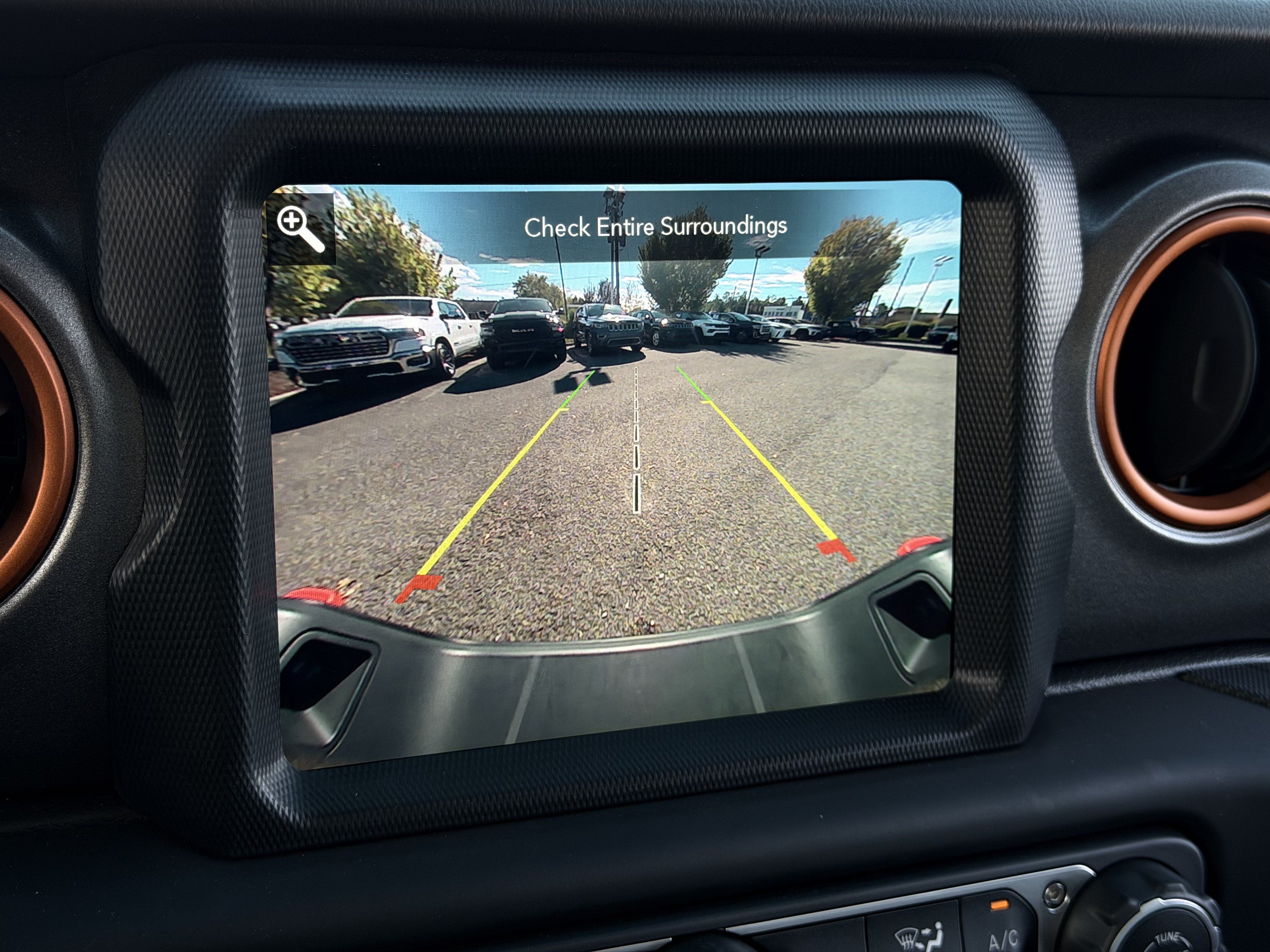 Used 2023 Jeep Gladiator Mojave w/ Cold Weather Group AWD/4WD image 26