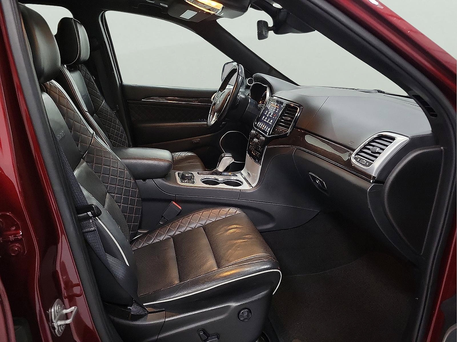 Used 2021 Jeep Grand Cherokee Summit AWD/4WD image 15
