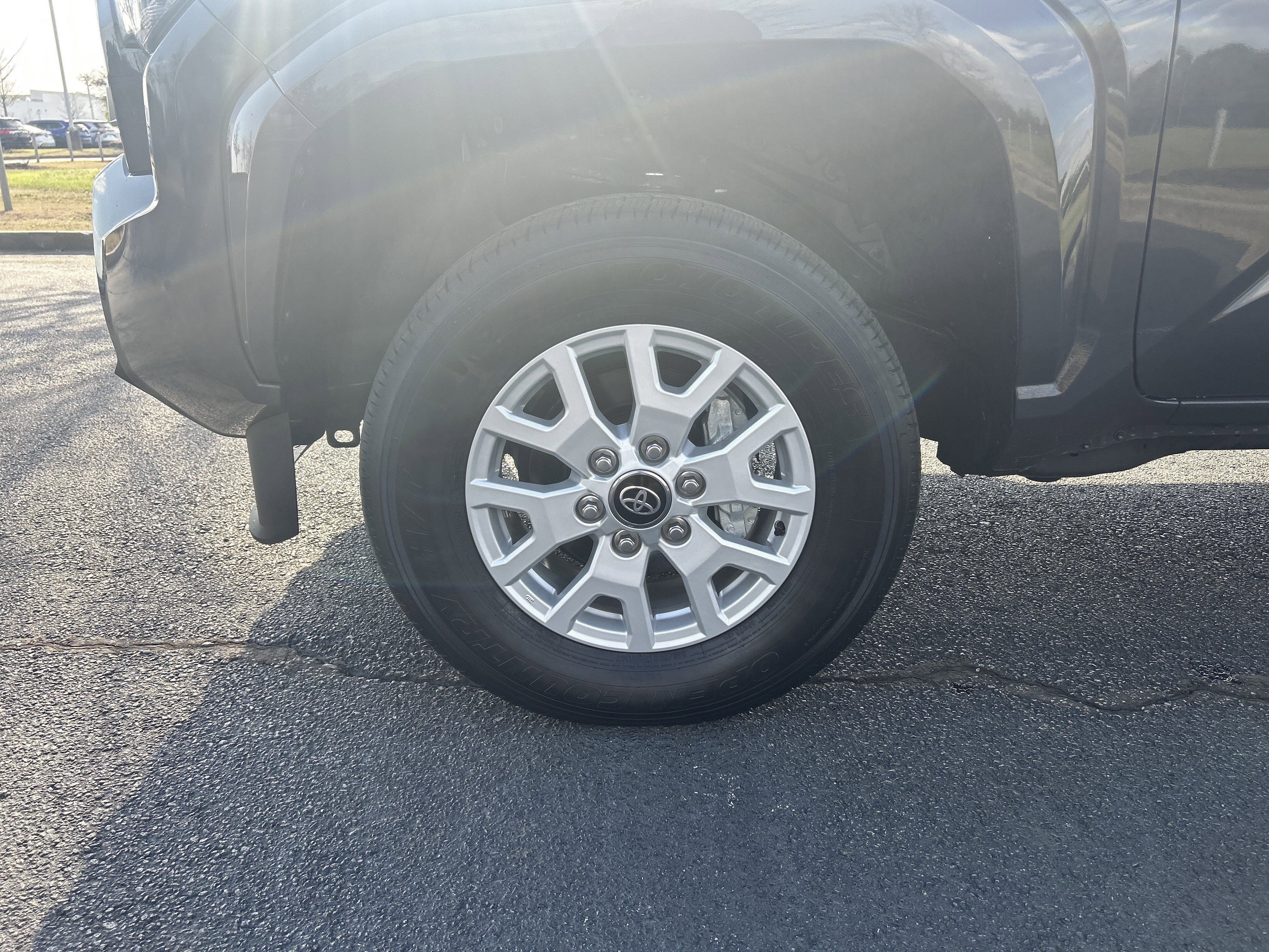 Used 2025 Toyota Tacoma SR5 image 32