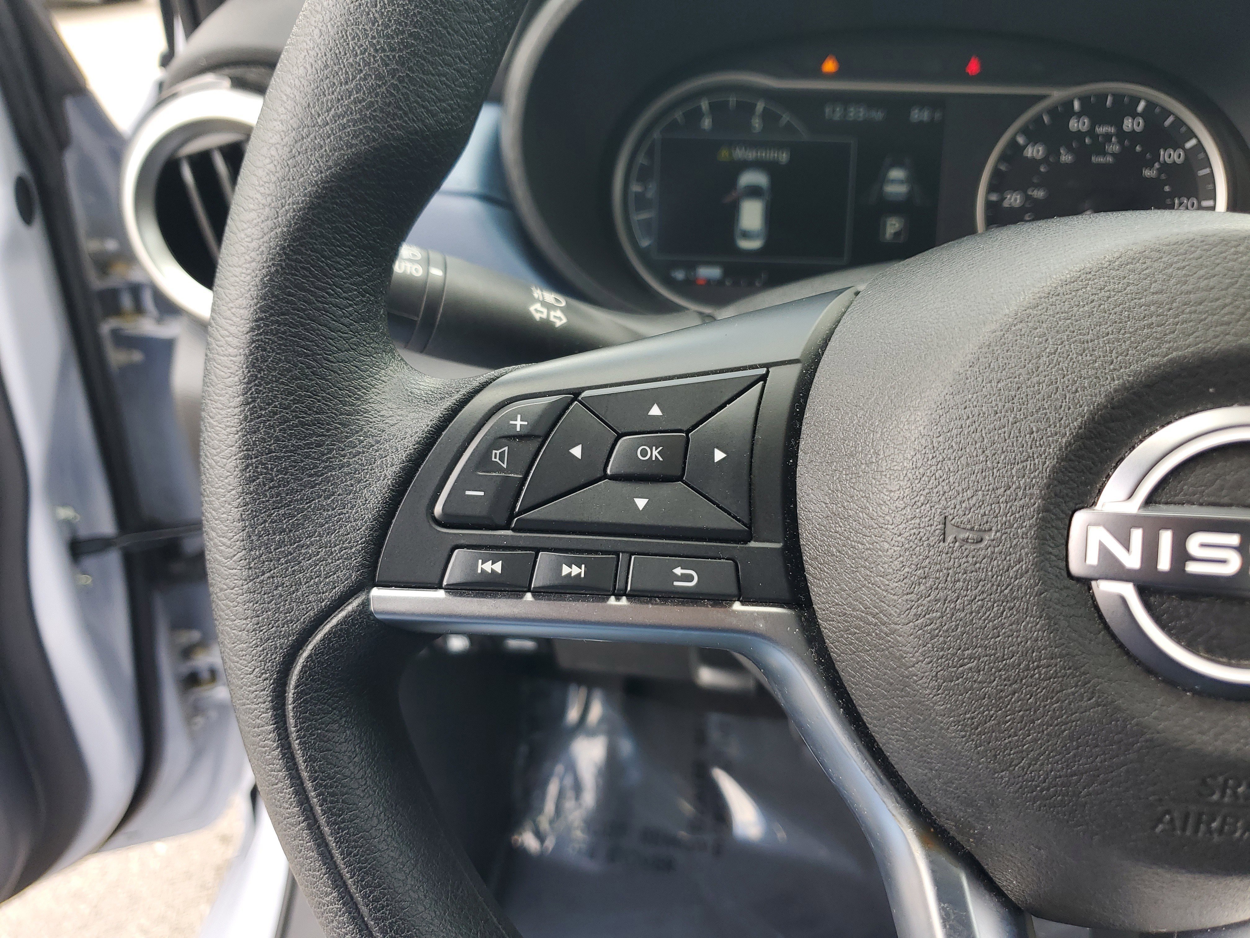 Used 2025 Nissan Versa SV image 19