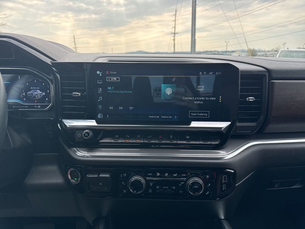 Used 2023 Chevrolet Silverado 1500 High Country w/ High Country Premium Package image 21