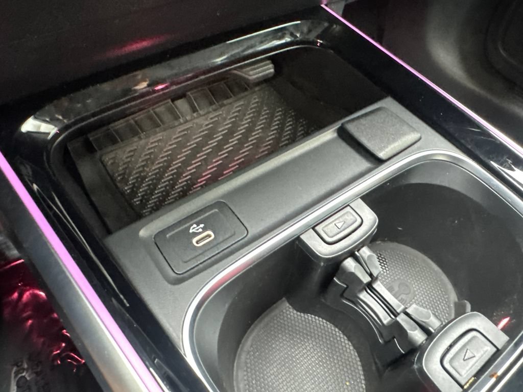 Used 2025 Mercedes-Benz GLB 250 4MATIC image 65