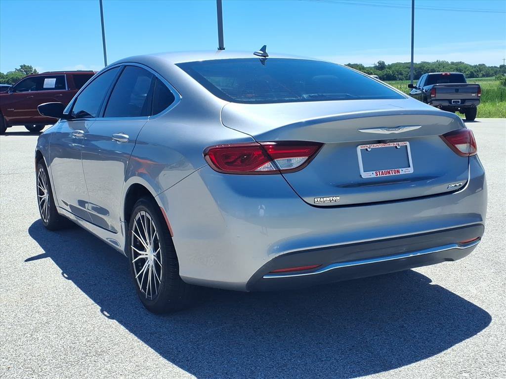 Used 2016 Chrysler 200 Limited w/ Anniversary Edition FWD image 27
