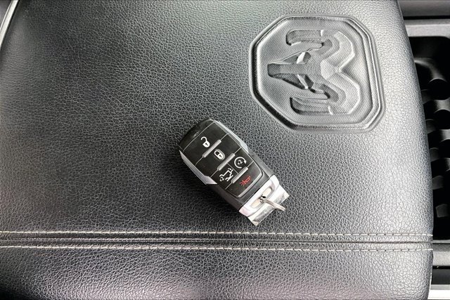 Used 2020 RAM 1500 Laramie image 33
