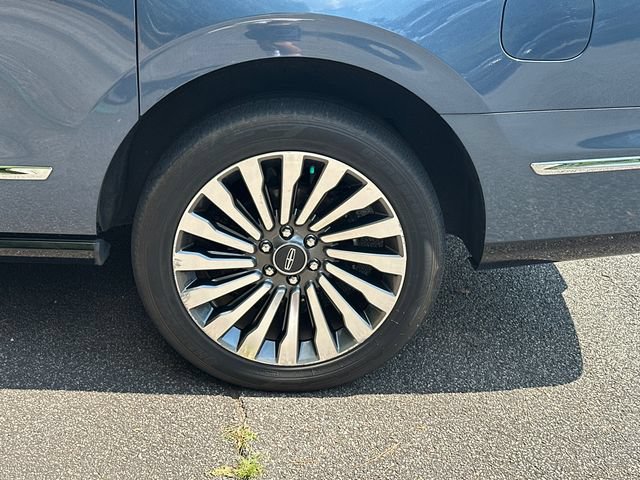 Used 2019 Lincoln Navigator L Reserve AWD/4WD image 20