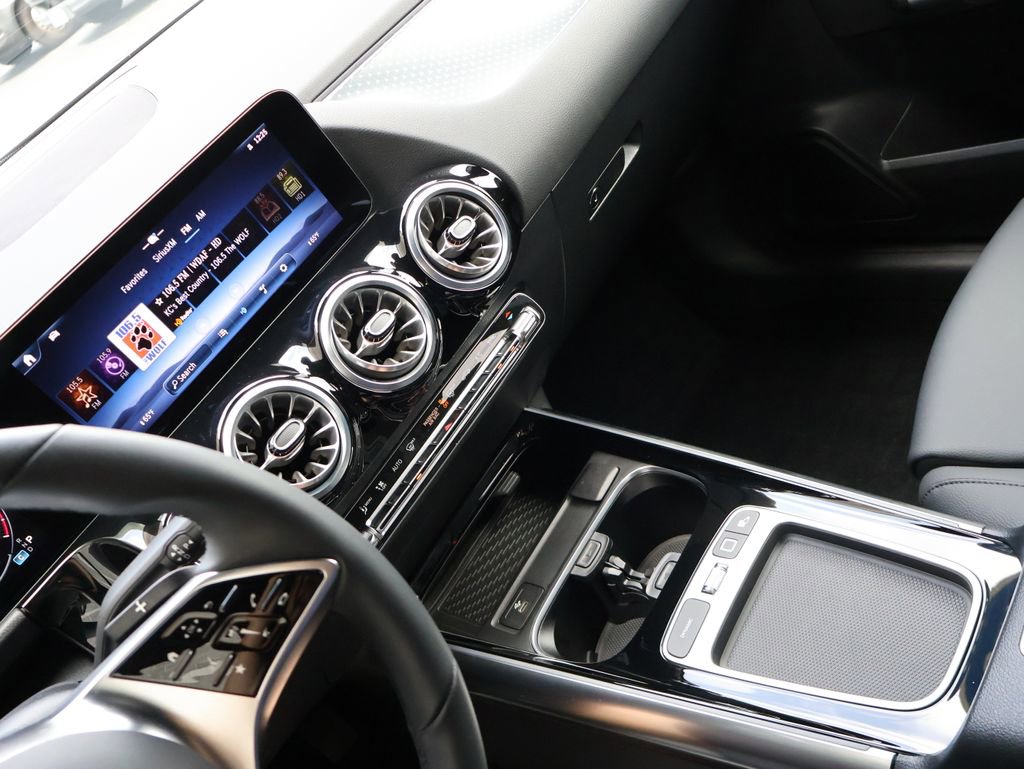 Certified 2025 Mercedes-Benz GLA 250 4MATIC image 21