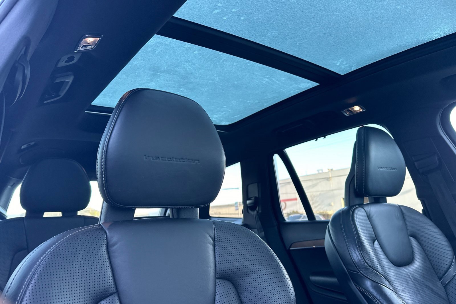 Used 2017 Volvo XC90 T8 Inscription w/ Vision Package image 20