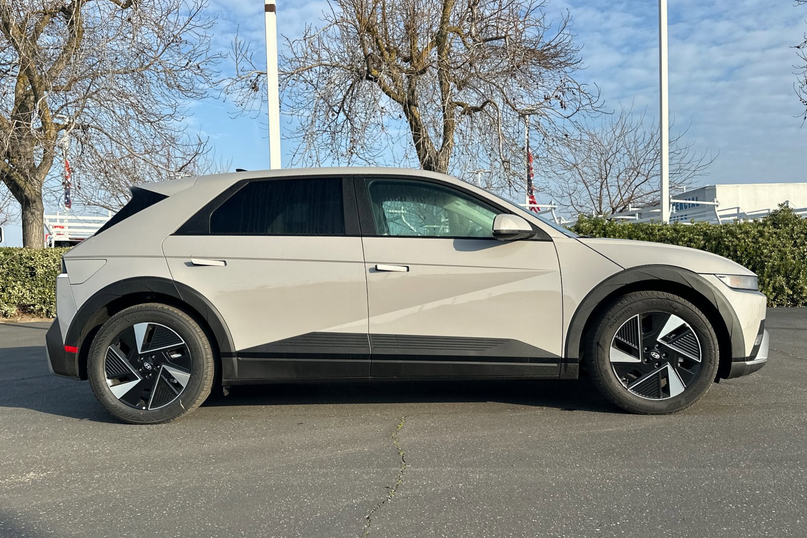 New 2026 Hyundai Ioniq 5 SEL image 3