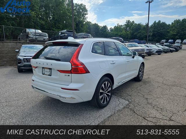 Used 2023 Volvo XC60 B5 Plus AWD/4WD image 5