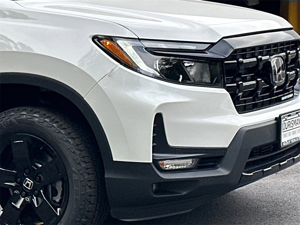 New 2026 Honda Ridgeline Black Edition image 2