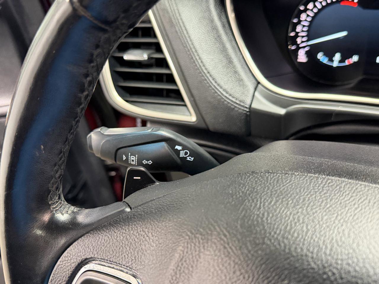 Used 2018 Lincoln MKX Reserve w/ Driver Assistance Package AWD/4WD image 29