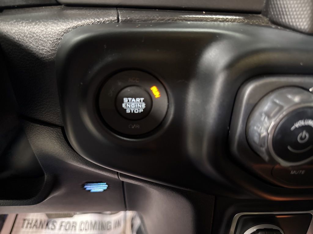 Used 2023 Jeep Gladiator Sport AWD/4WD image 38