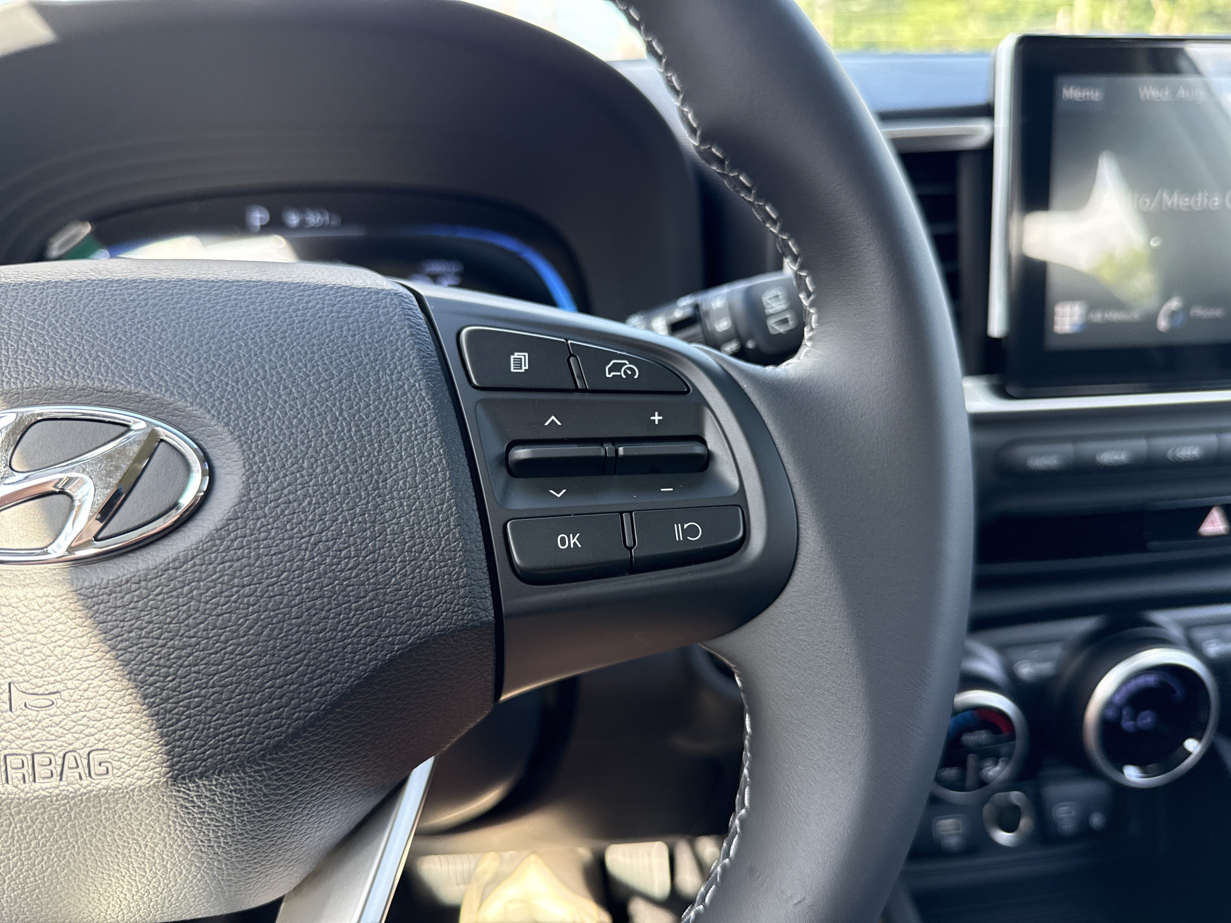New 2026 Hyundai Venue SEL FWD image 19