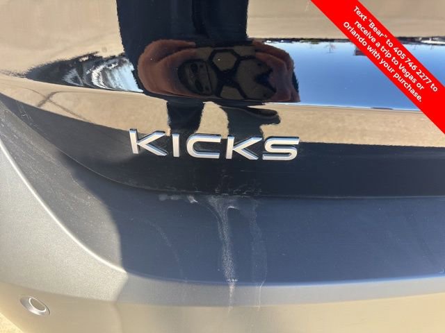 Certified 2025 Nissan Kicks SR image 10