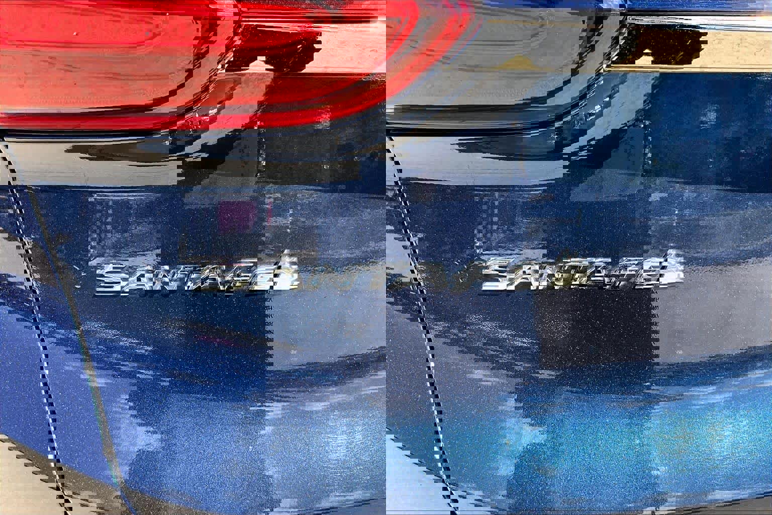 Used 2020 Hyundai Santa Fe Limited image 10