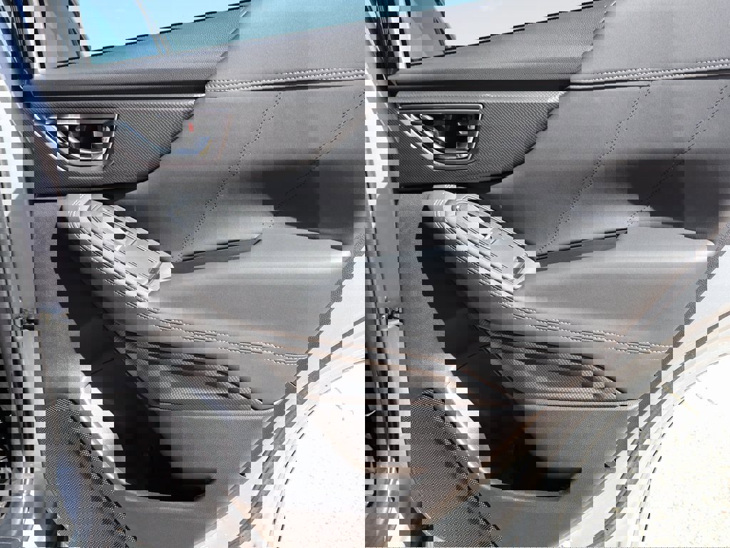 Used 2024 Subaru Forester Touring w/ Convenience Package image 12