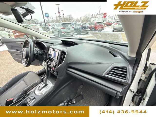 Used 2018 Subaru Crosstrek 2.0i Premium w/ Eyesight System image 17