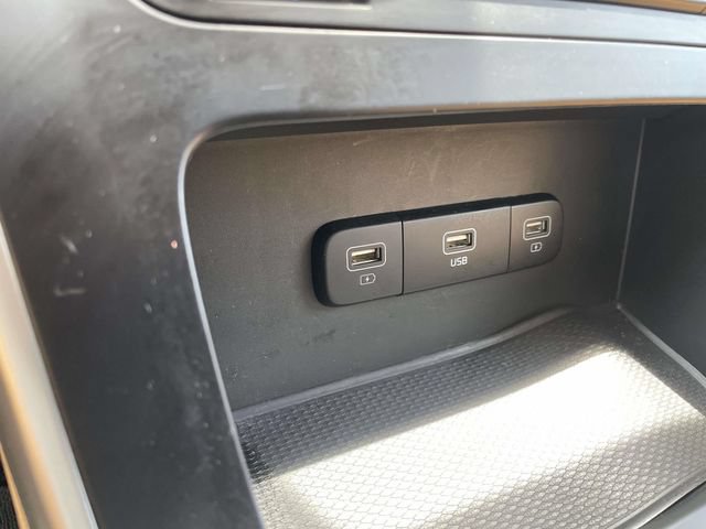 Certified 2024 Kia Carnival LX FWD image 29