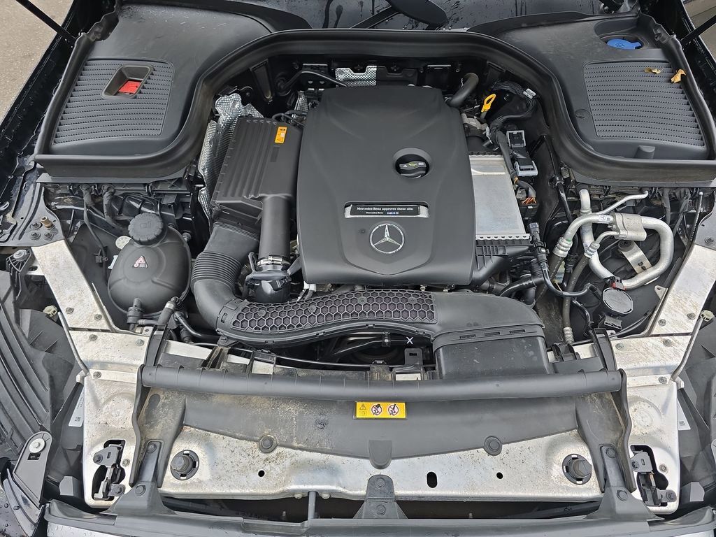 Used 2019 Mercedes-Benz GLC 300 4MATIC image 34