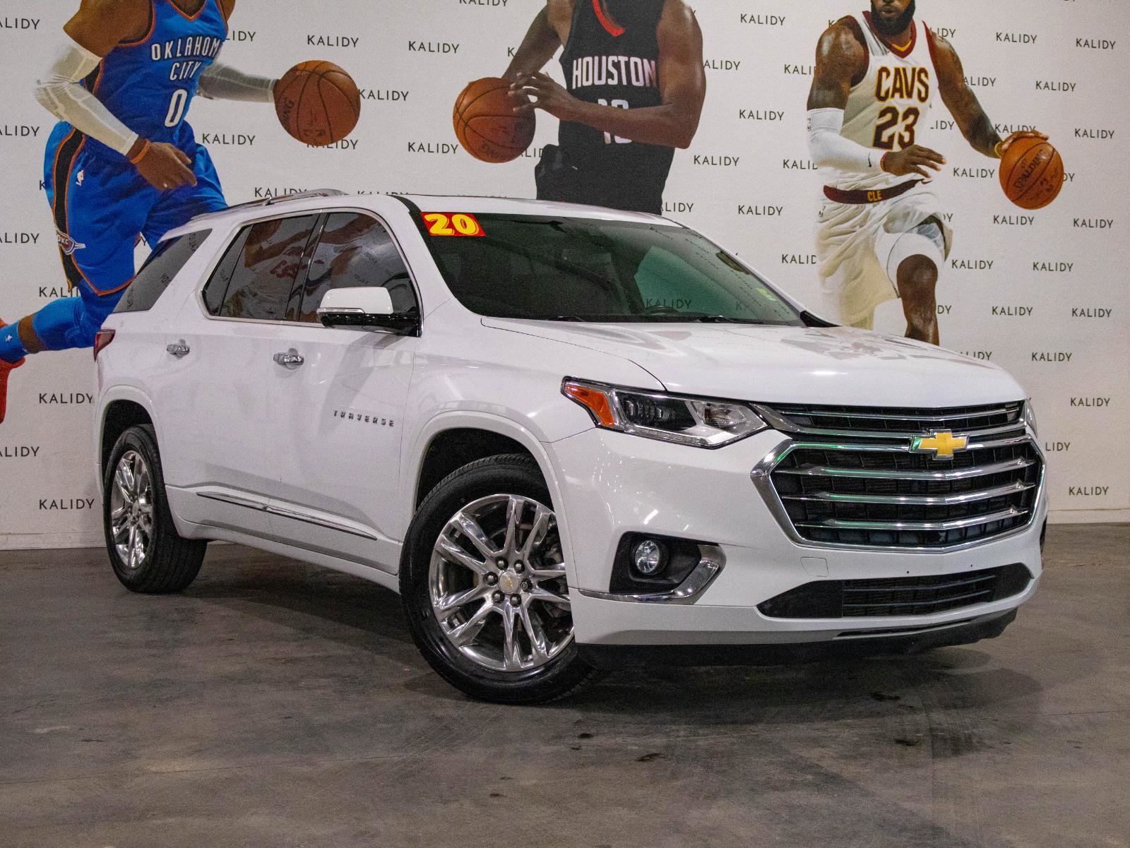 Used 2020 Chevrolet Traverse High Country image 2