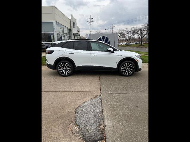 New 2025 Volkswagen ID.4 Pro AWD/4WD image 3