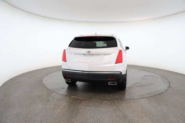 Used 2017 Cadillac XT5 Luxury w/ Driver Awareness Package image 15