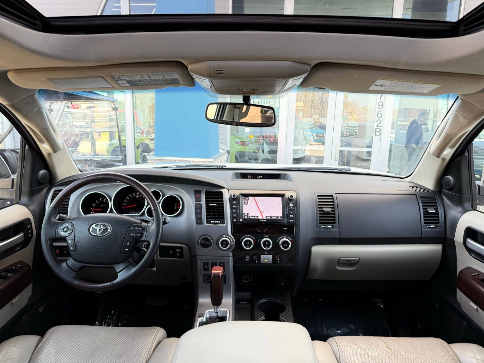 Used 2013 Toyota Sequoia Platinum image 2