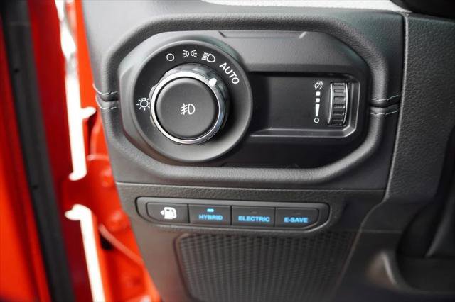 Certified 2025 Jeep Wrangler Unlimited Sahara AWD/4WD image 22