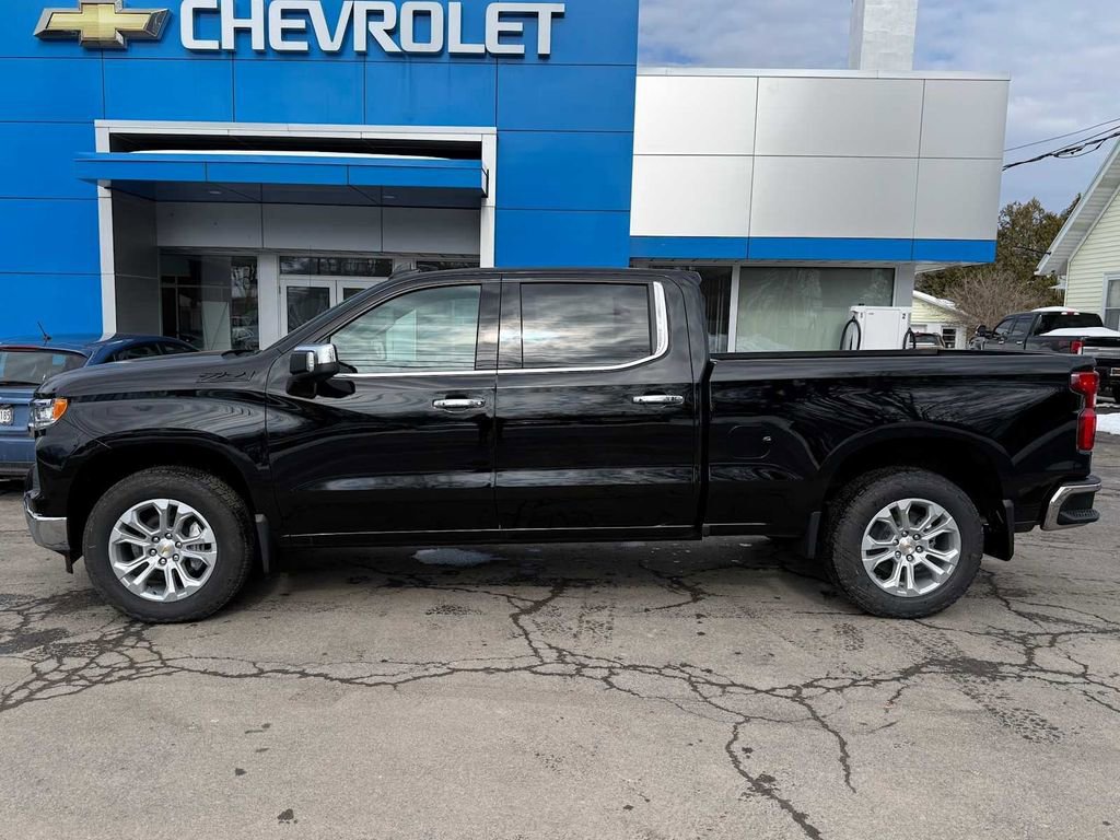 New 2026 Chevrolet Silverado 1500 LTZ w/ Z71 Off-Road Package AWD/4WD image 8