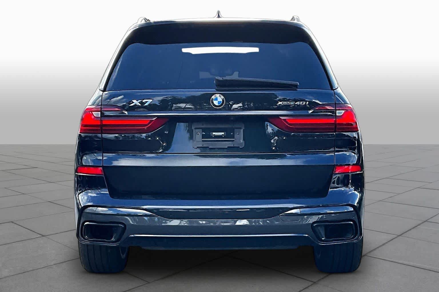 Used 2021 BMW X7 xDrive40i w/ M Sport Package AWD/4WD image 5