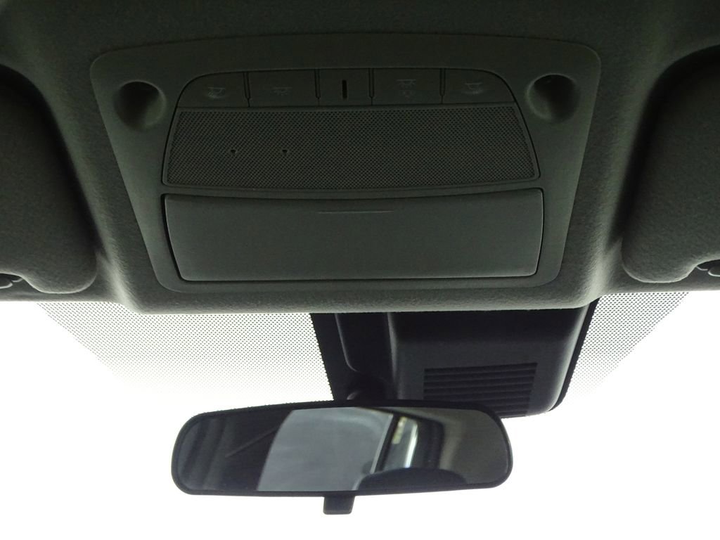 Used 2023 Nissan Leaf S image 27