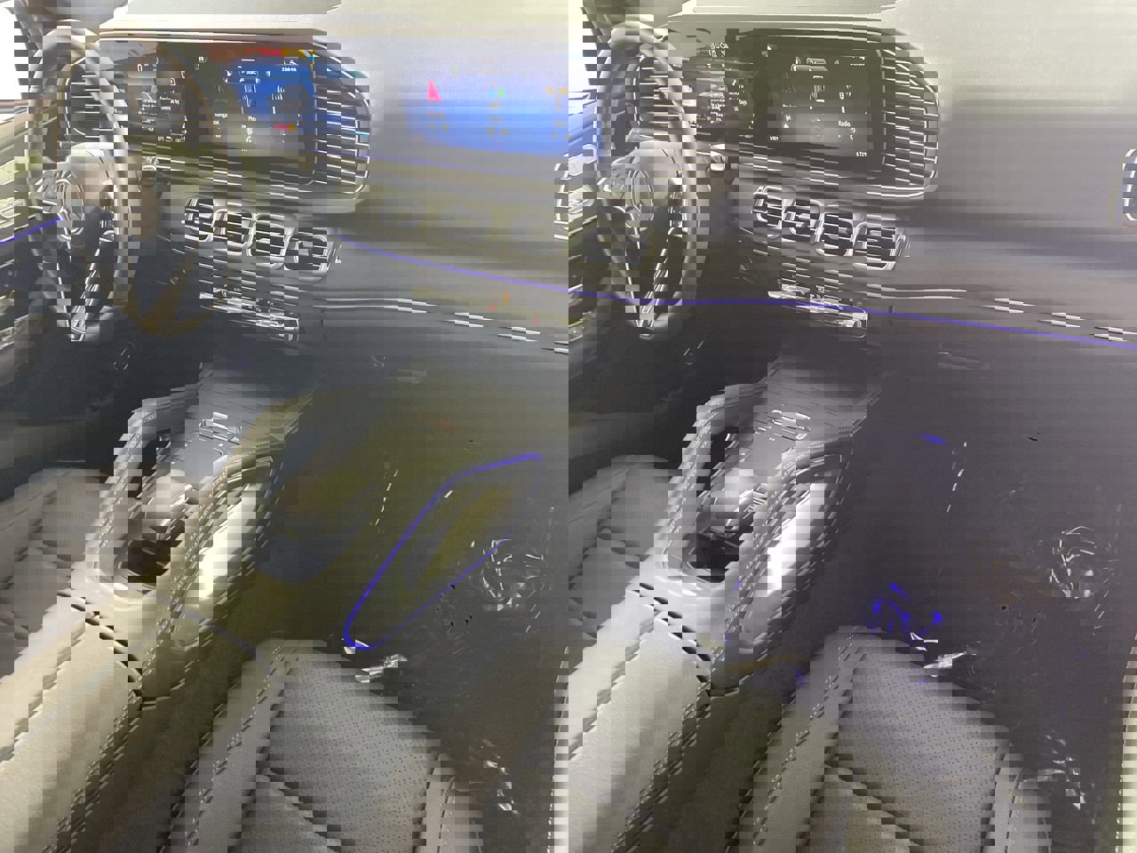 Used 2025 Mercedes-Benz GLE 350 4MATIC image 24