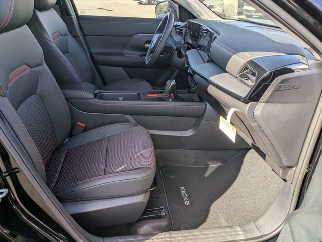 New 2026 Nissan Kicks SR FWD image 30