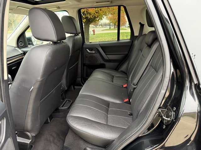 Used 2011 Land Rover LR2 HSE image 10
